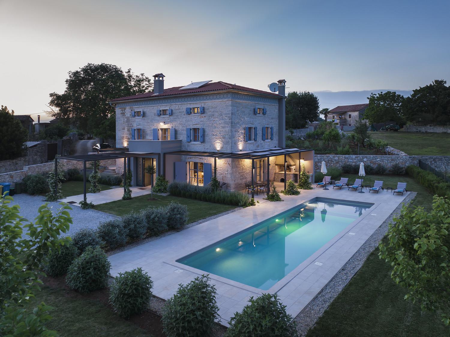 Villa Pi For 8 People In Central Istria With Heated Pool & Large Garden Tinjan Экстерьер фото